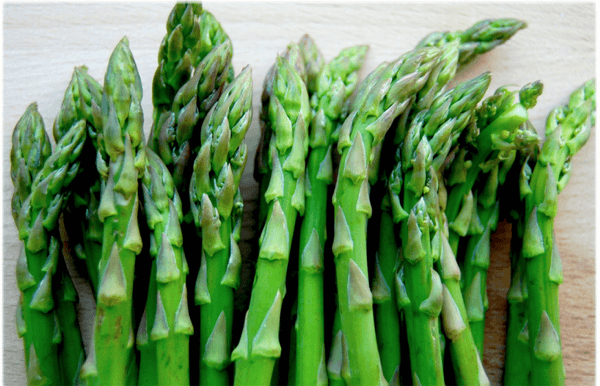 asparagussaladwithpoachedeggs